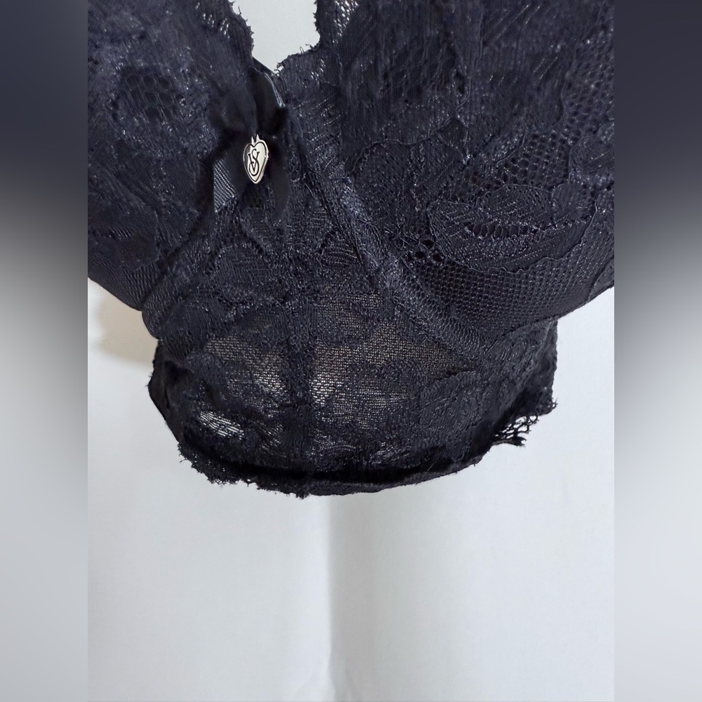 Victoria’s Secret Body By Victoria Black Lace Lined Demi Bra Size 34DD - Picture 4 of 11